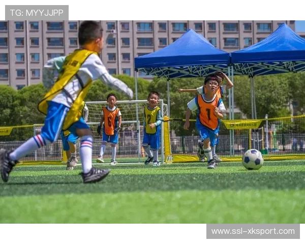 幼儿手球综合篮球足球特点，已在55城3000所幼儿园开展