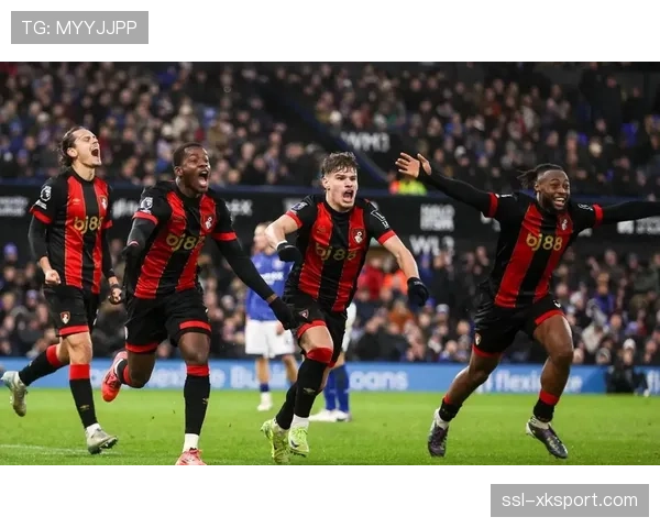 英超周末赛事速览：强队纷纷过关，中游球队竞争激烈